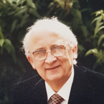 Dr. David Gooding
